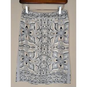White House Black Market Pencil Skirt Womens 4 Studded Floral Career Classic